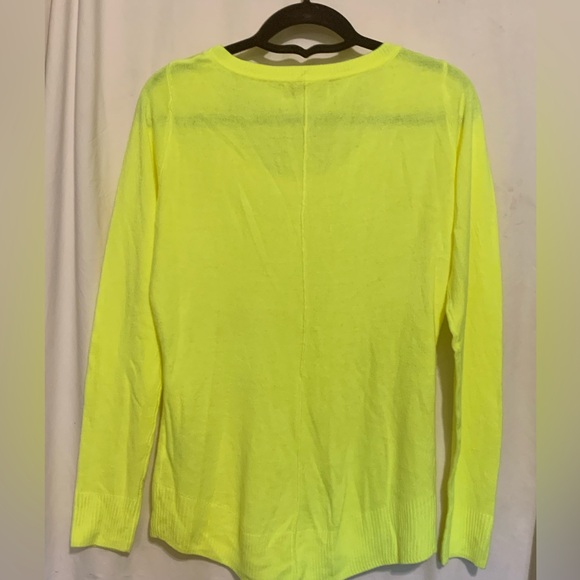 Nicki Minaj sweater NWT - Picture 2 of 7